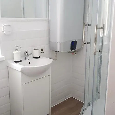 Ubytovani V Soukromi - Apartman Meran Svoboda nad Upou Exterior photo
