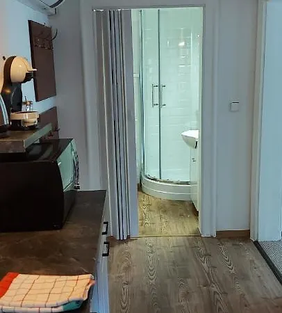 Ubytovani V Soukromi - Apartman Meran Svoboda nad Upou Exterior photo